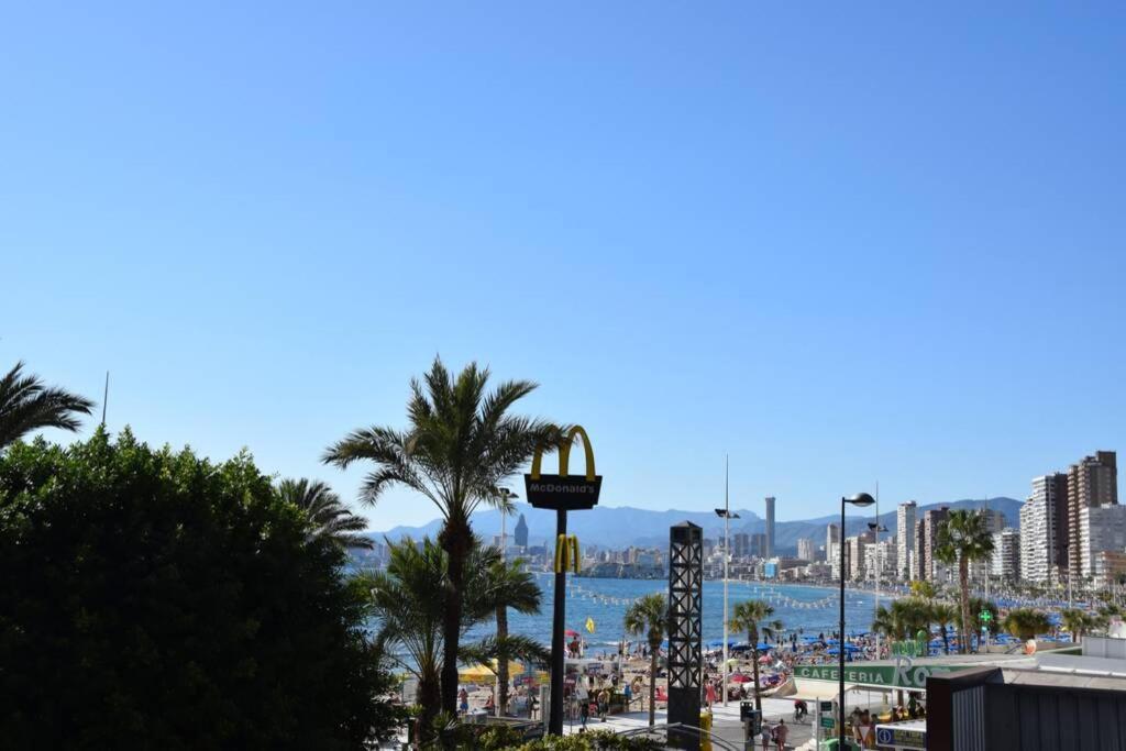 Apartamento En El Paseo Maritimo De Benidorm Exterior foto